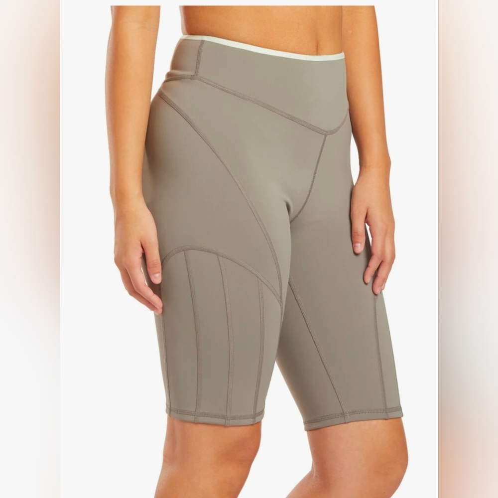 FP Movement Step Up Bike Shorts Yoga Gray Green Size Medium
